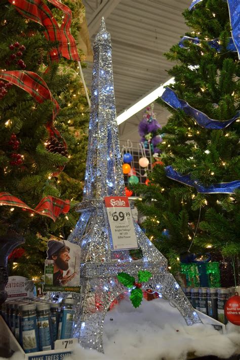 Quantrell Quips: Time to Trim the French Christmas Tree?