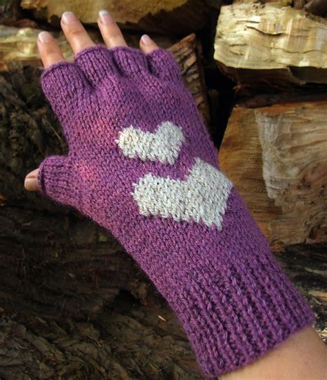 Fingerless Gloves Knitting Pattern | A Knitting Blog