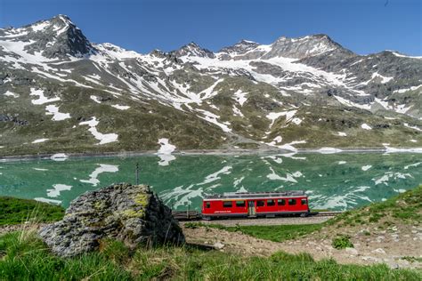 Walk around Lago Bianco • Hiking route » Macs Adventure