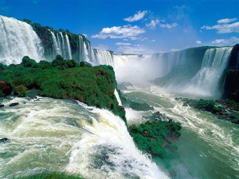 World Visits: Tour to Iguazu Falls in Brazil Cool Place