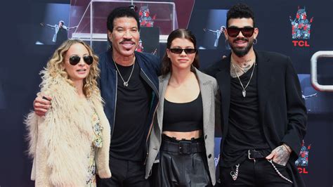 Lionel Richie's Children: His Kids' Ages, Mothers, Birthdays - Parade