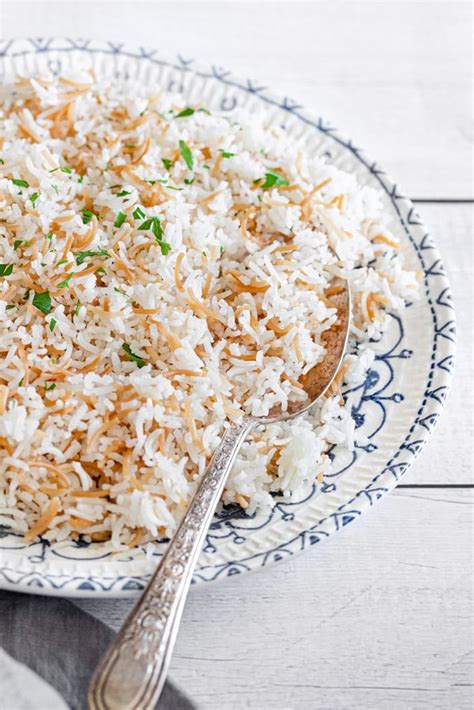 Arabic Rice with Vermicelli (Traditional Recipe) - Hungry Paprikas