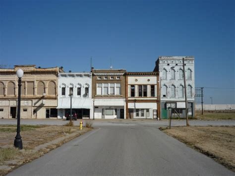 Deserted Places: The urban ruins of Cairo, Illinois