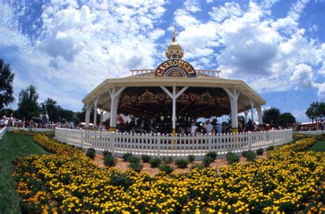 Florida Memory • Carousel ride at the Circus World theme park in ...