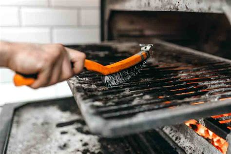 How to Clean Grill Grates - GrilledIdeas