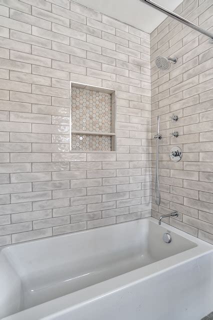 Bathtub/Shower Combo with Tiled Niche - Modern - Bathroom - New York ...