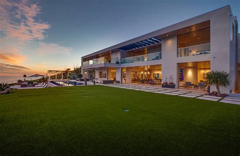 A $50 Million Malibu Mansion Brings Its Own Beach - WSJ