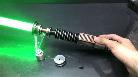 Luke skywalker green lightsaber - YouTube