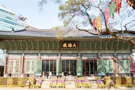 Jogyesa Temple in Seoul, South Korea | Busanpedia