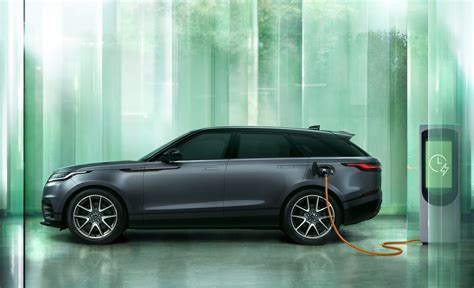 Range Rover Velar 2024 Interior - Kally Therine