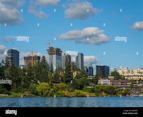 Bellevue skyline hi-res stock photography and images - Alamy