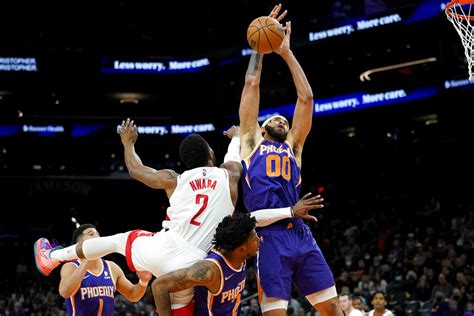 Chris Paul Ejected, NBA-Leading Suns Rally to Beat Rockets (Highlights ...