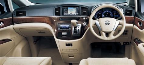 Nissan elgrand interior