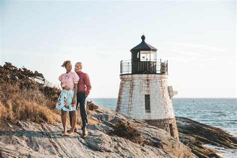 Serene Anniversary Adventure Session at Castle Hill Lighthouse — Swell ...