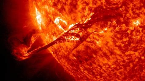 Dangerous C1-class solar flare likely to hit Earth | Tech News