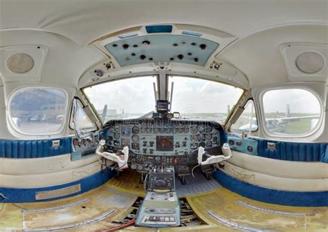 Inside An Old Turboprop Cockpit Stock Photo - Image of panel, equipment ...