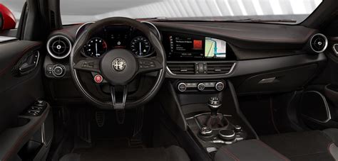 2016 Alfa Romeo GIULIA Interior 5