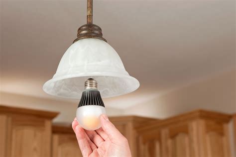 Your Quick Guide to Smart Light Bulbs