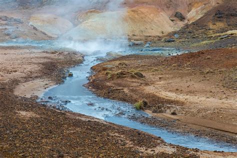 Thousands of quakes in southwestern Iceland could signal the beginning ...