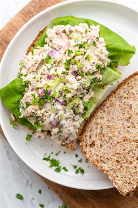 Healthy Tuna Salad {No Mayonnaise!} | FeelGoodFoodie