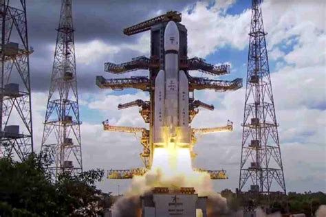 ISRO Mourns Loss Of Scientist: Voice Behind Chandrayaan-3 Launch ...