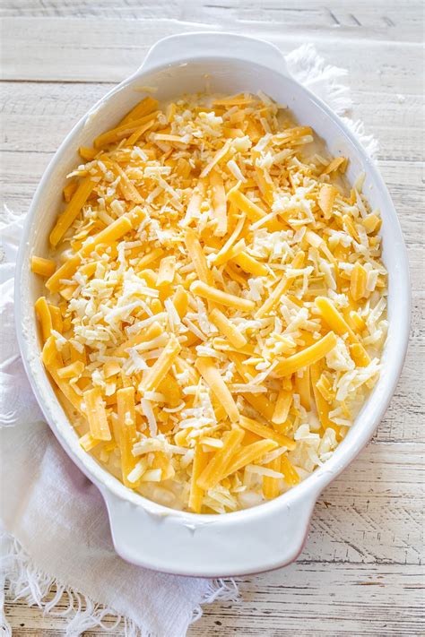 Creamy Homemade Baked Macaroni and Cheese • Freutcake