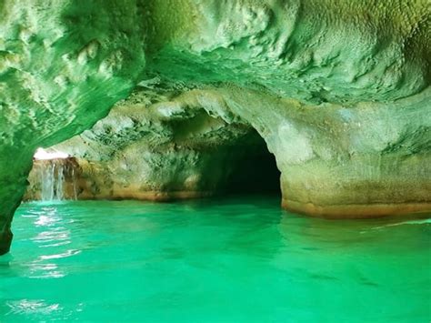 Uncover A Grand Waterfall and Cave-Like Grottos At The Venetian Pool In ...