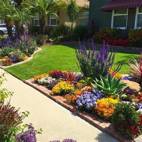 20+30+ Flower Bed Design Ideas – HOMYRACKS