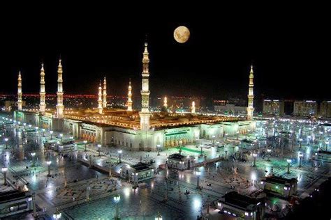 Beautiful Night View of Prophet Mosque Madinah