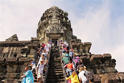 Angkor Wat Cambodia - Sunrise ruined by tourism