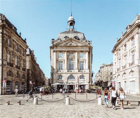 The MUST-SEE Architecture in Bordeaux | ÅVONTUURA