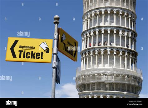 Oblique tower to pisa hi-res stock photography and images - Alamy