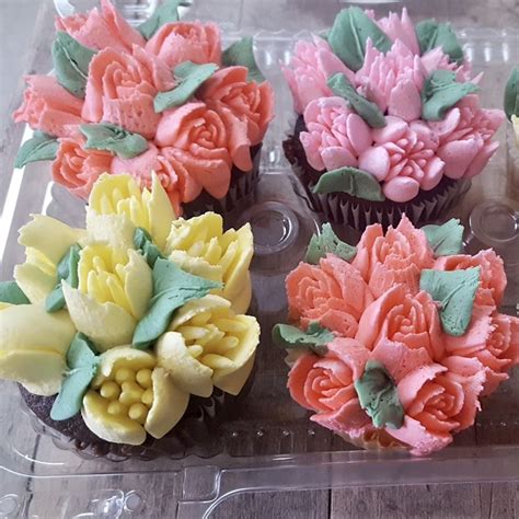 Tulip cupcakes