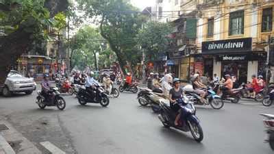 Hanoi - Little Vietnam Tours