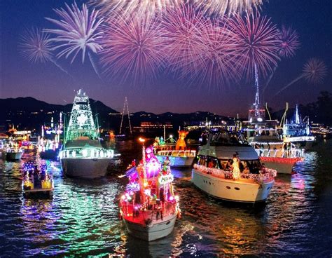 Newport Beach Celebrates The 111th Christmas Boat Parade In 2019 ...