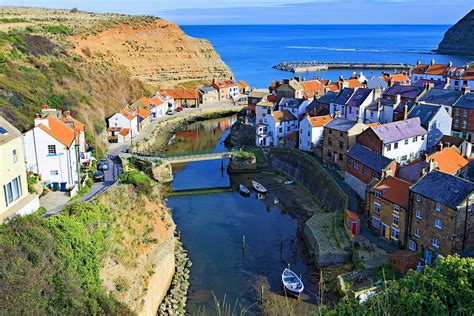 10 Seaside Towns to Visit on a UK Coastal Road Trip - Drive to the ...