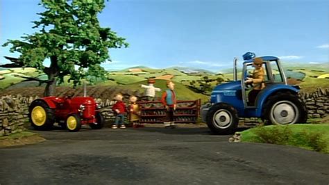 Watch Little Red Tractor Series 1 Episode 1 Online Free