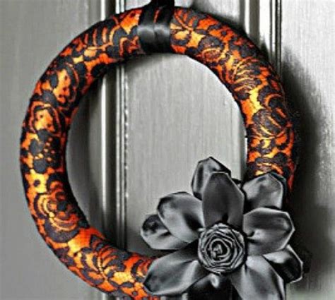 28 Best Halloween Wreaths to Make - FeltMagnet