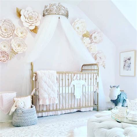 21 Beautiful Baby Girl Nursery Room Ideas - Gazzed