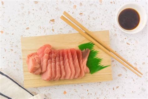 Is Sashimi Healthy? (5 Types of Sashimi and Their Benefits) - Fitsian ...