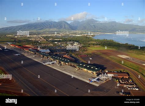 Aerial view of Kahului airport, Maui, Hawaii Stock Photo - Alamy