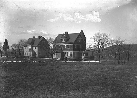 Look inside the 120-year-old Maplewood mansion built by hand that's ...