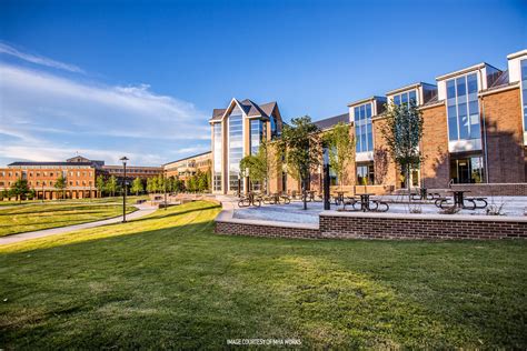 East Carolina University (ECU) Health Sciences Campus Student Center ...