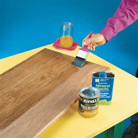 How to Apply Polyurethane (DIY)