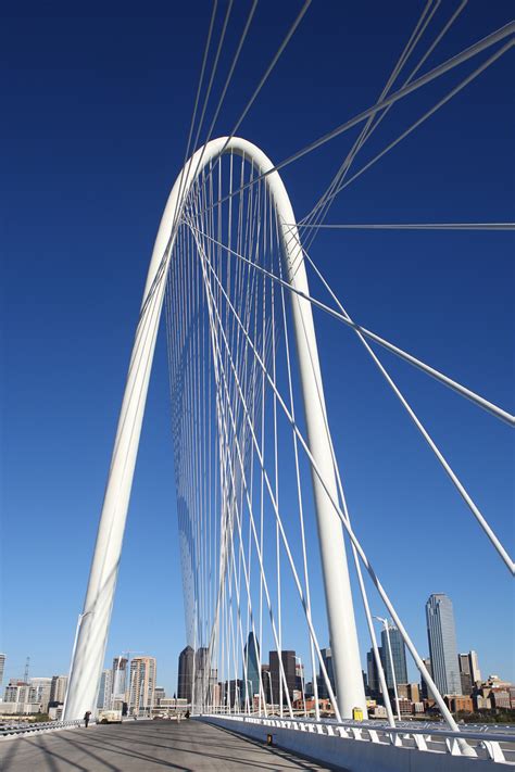 Santiago Calatrava’s New Bridge in Dallas - eVolo | Architecture Magazine