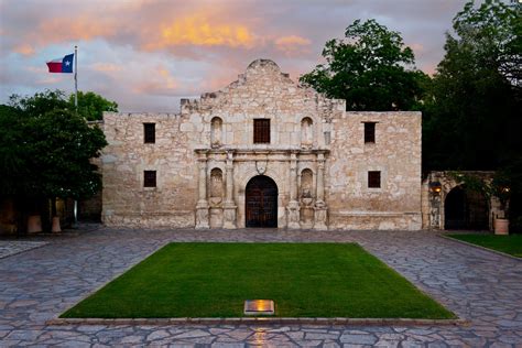 Alamo Visitor Center and Museum | The Alamo