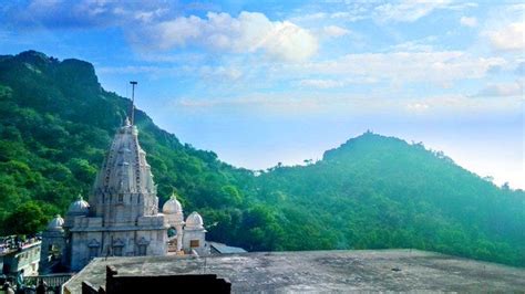 A Journey Through Time: Exploring The History of Parasnath Temple in ...