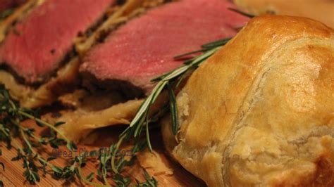 Beef Wellington with Puff Pastry - Great Chow TV