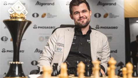 Magnus Carlsen - Bio, Net Worth, Girlfriend, Age, Family, Rating, Wiki