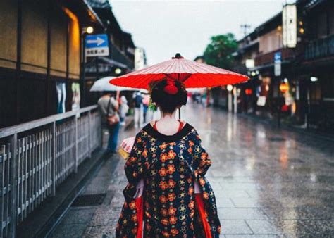 Your Guide to Gion, Kyoto's Famous Geisha District